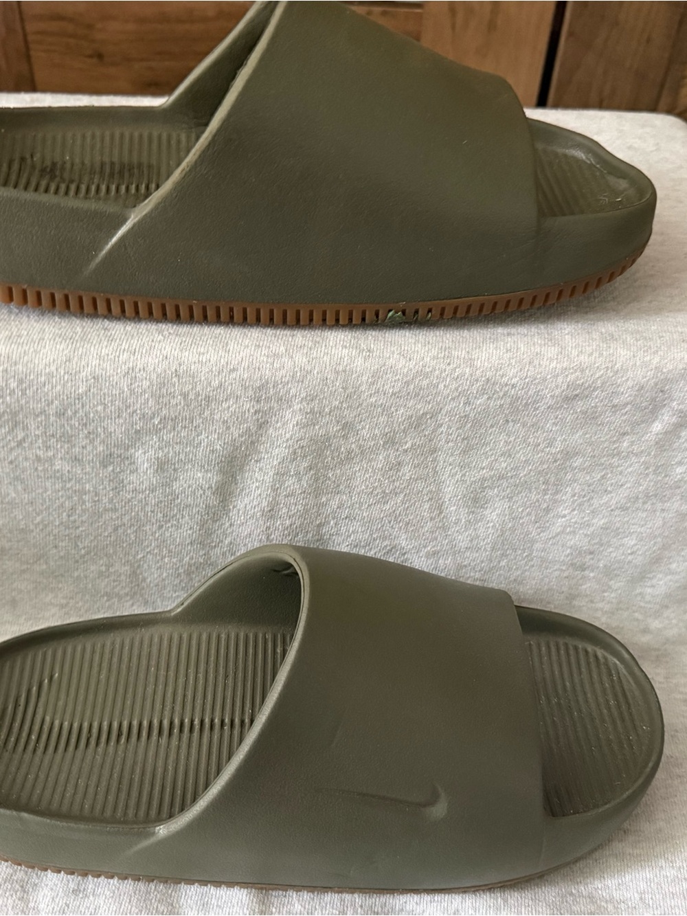 Nike Calm Slide Sandals Olive Green Gum Sole Slip On Slides - Women’s Size 7